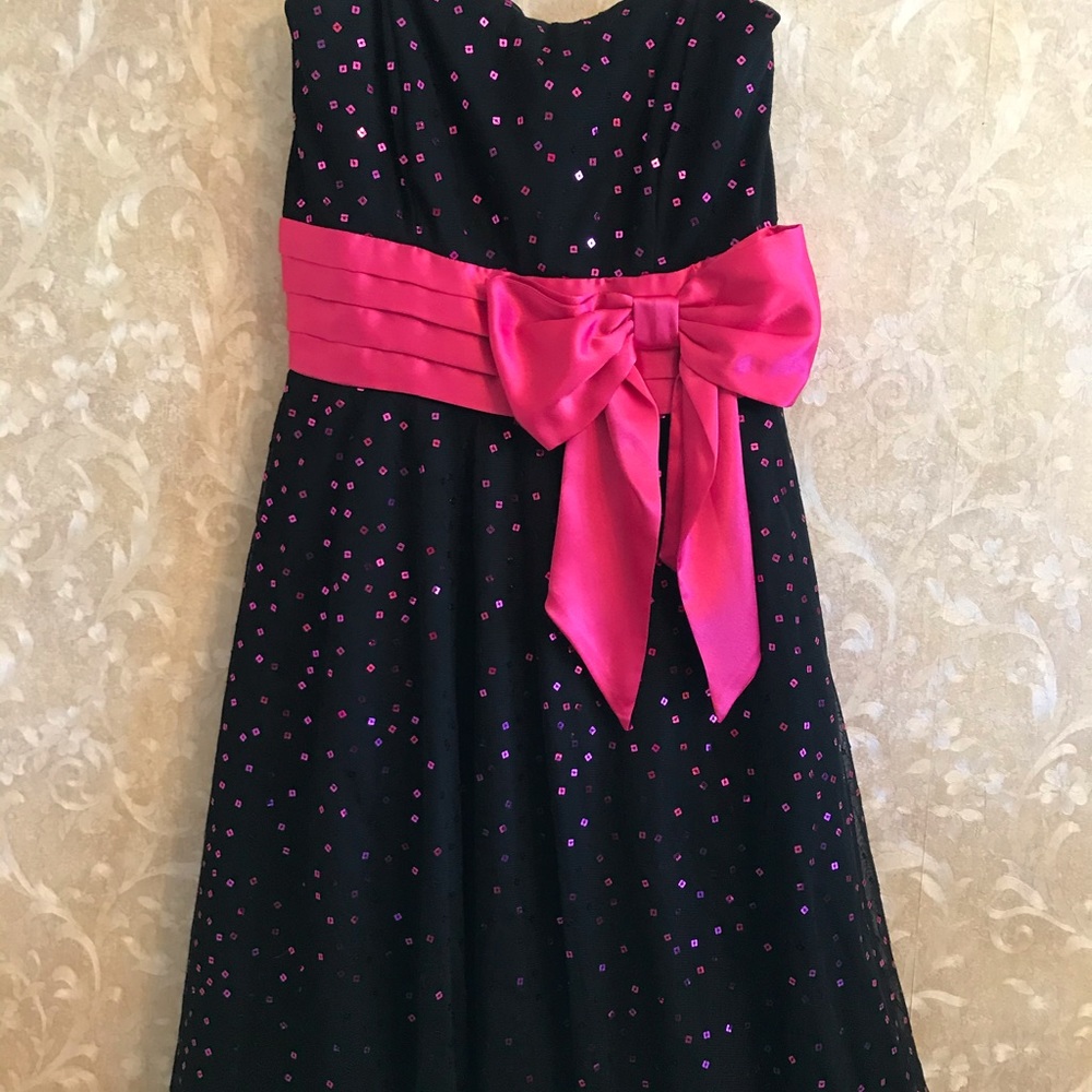 Fun party dress with sequins!